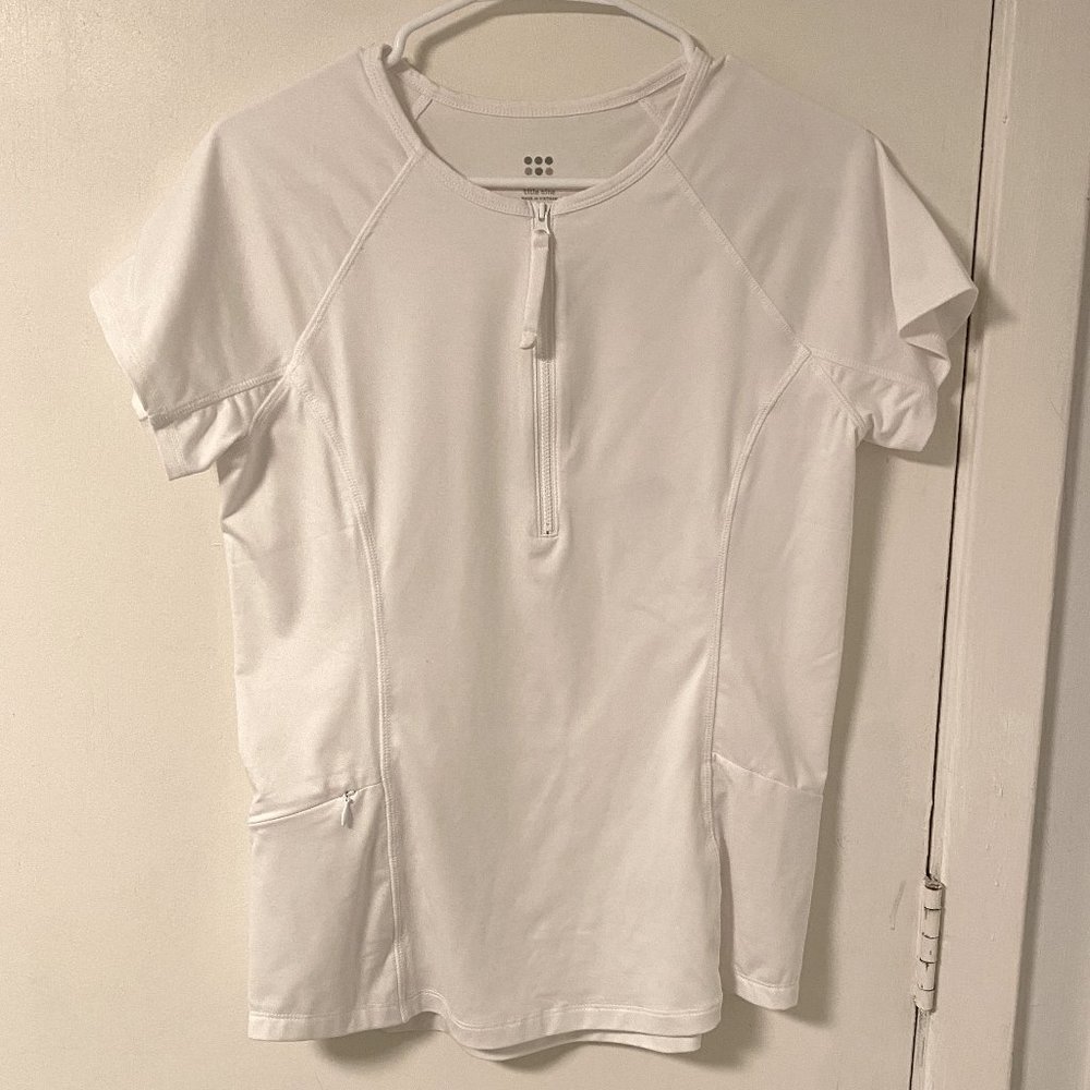 Title Nine Sunbuster 2.0 Short Sleeve Sun Shirt Size Medium in White
